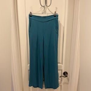 Old navy pants
